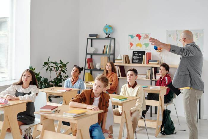 Khóa học tiếng Anh dưới 5 triệu thường có rất đông học viên trong 1 lớp