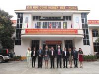 Review Trường Đại học Công nghiệp Việt - Hung